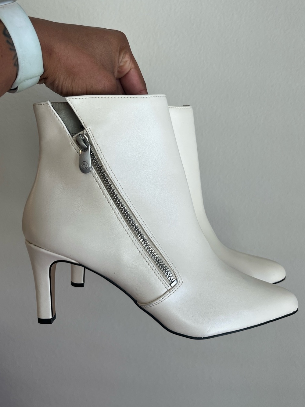 Adrienne Vittadini Cream Ankle Zip-Heel Boot